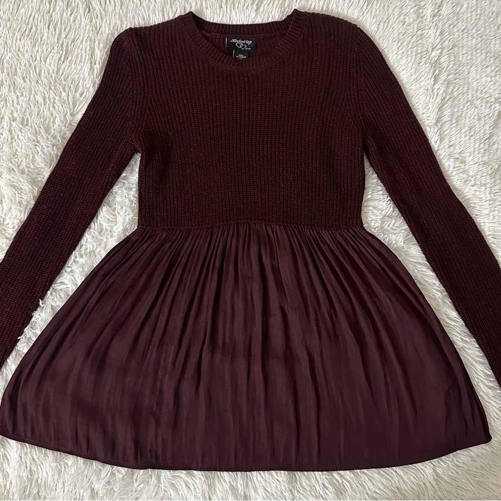 Hooked Up By I.O.T Burgundy Mixed Material Sweater Size M